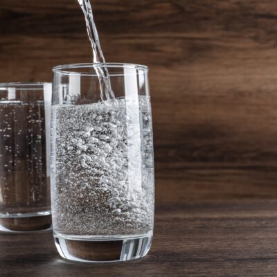 ¿La nueva bebida energética?… el agua con gas.