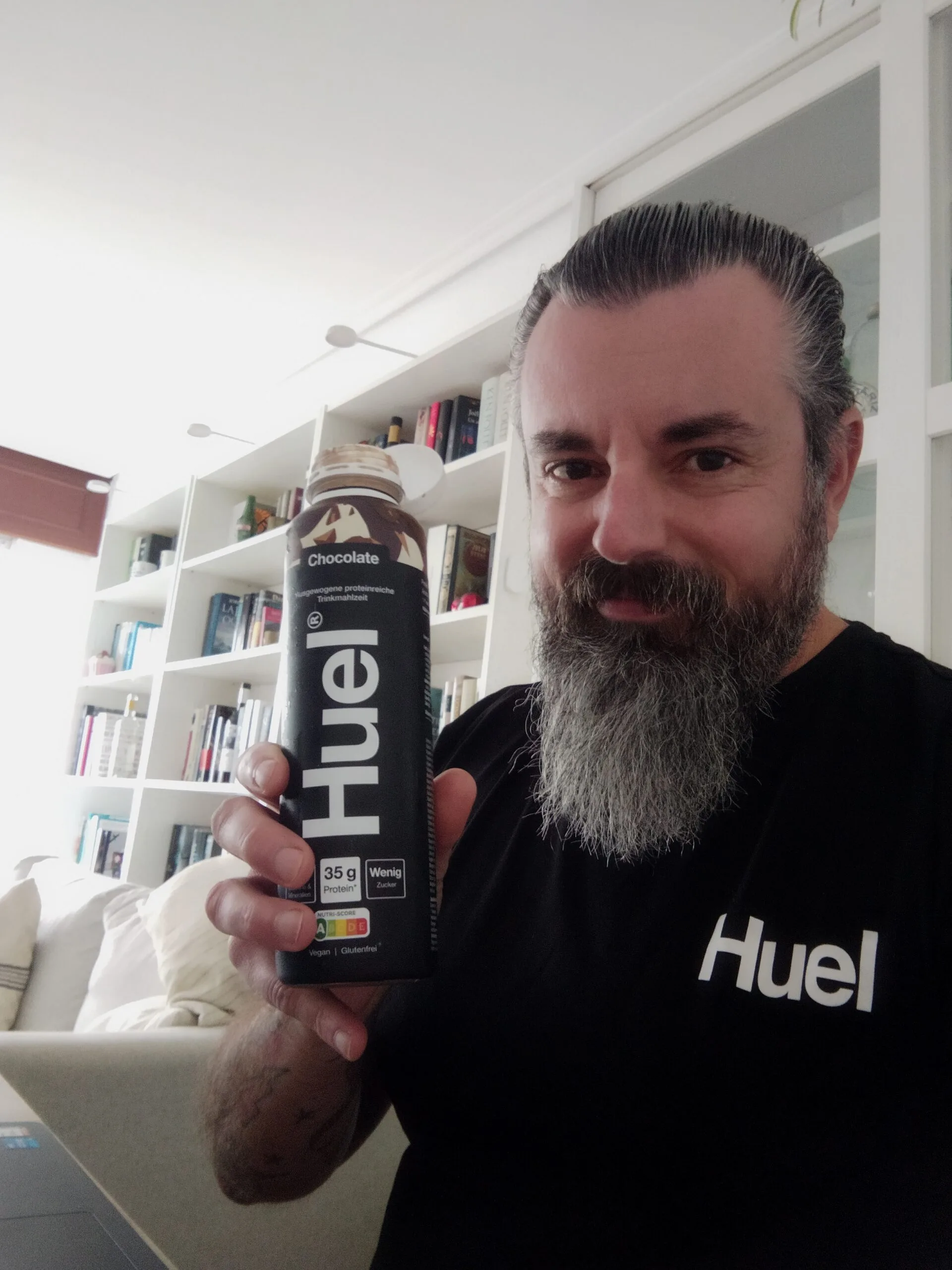 Huel desembarca en España con una completa gama de comidas líquidas con todos los nutrientes esenciales.