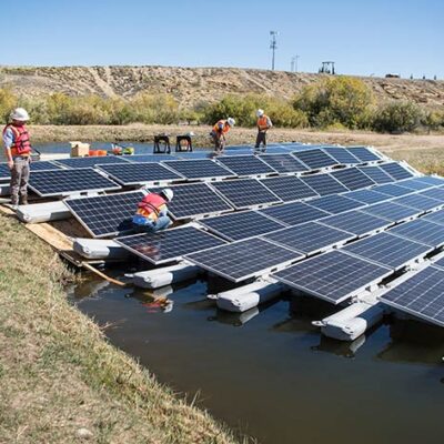 Llega la energía «flotovoltaica»… no exenta de polémica.