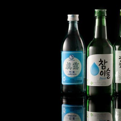 Soju, la bebida coreana que podría triunfar en España y la culpa la tiene Netflix.