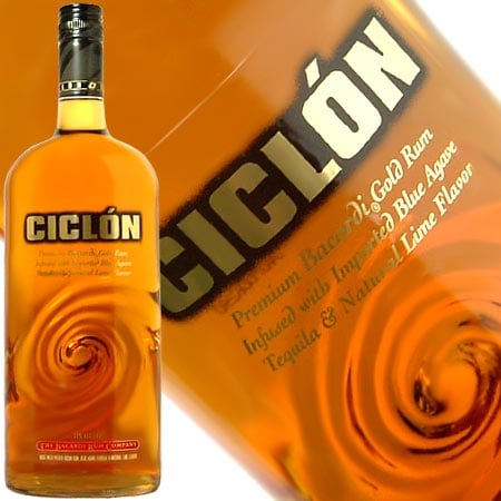 En este momento estás viendo Ciclón. El mayor fracaso en la historia de Bacardí.