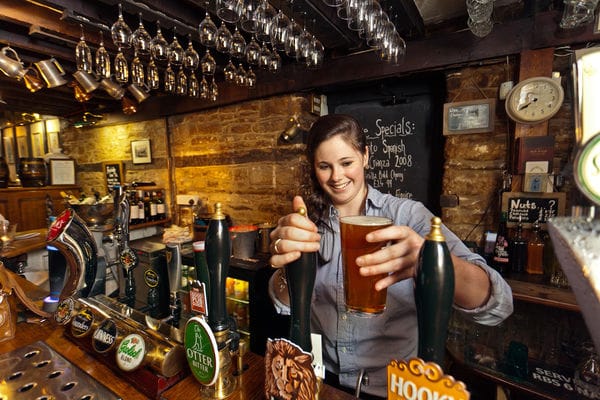 En este momento estás viendo Los Pubs y la cerveza… asunto de estado en UK.