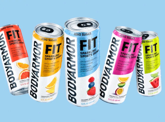 Bodyarmor lanza una nueva bebida deportiva con gas.