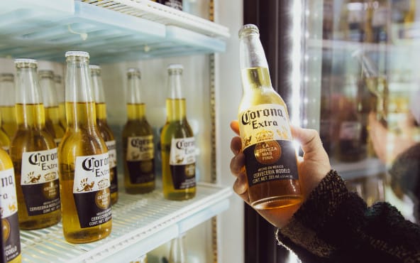 En este momento estás viendo Natural Freezer. La innovación de cerveza Corona… que no es una cerveza.