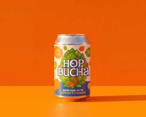 Una cervecera británica lanza la Hopbucha, un híbrido entre hop water y una kombucha.