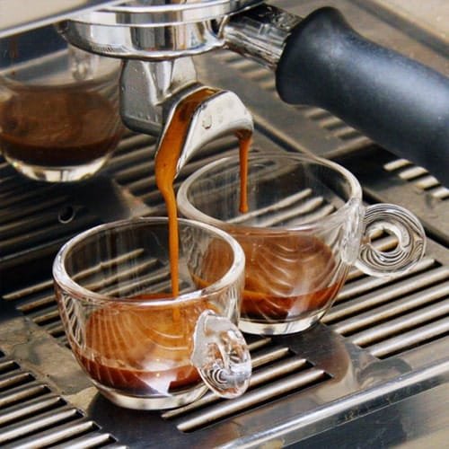 Una nueva técnica permite preparar un café espresso sin temperatura ni presión utilizando ondas sónicas.