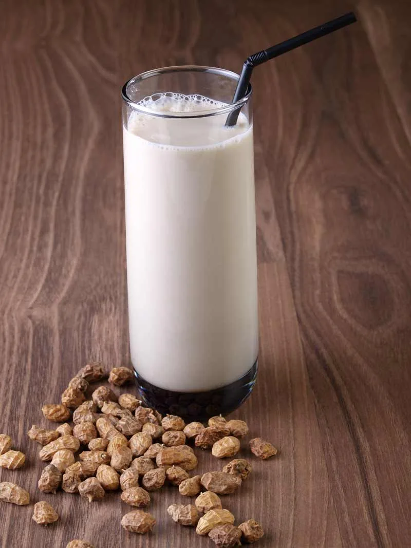 La horchata es una bebida vegetal, refrescante y nutritiva aunque relegada a un territorio y a una estación del año.