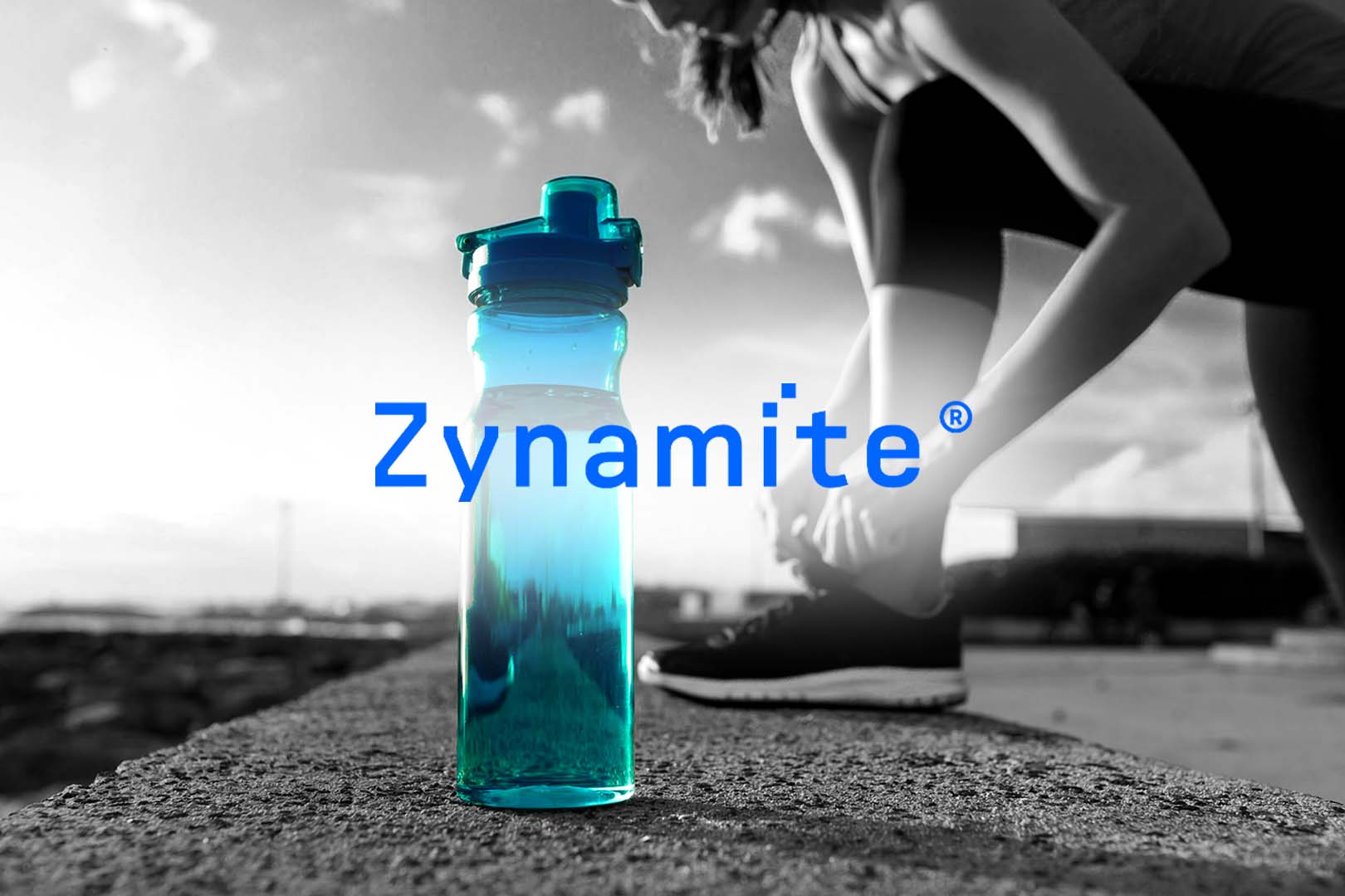 En este momento estás viendo Ni es una bebida energética, ni es una bebida deportiva… es Zynamite.